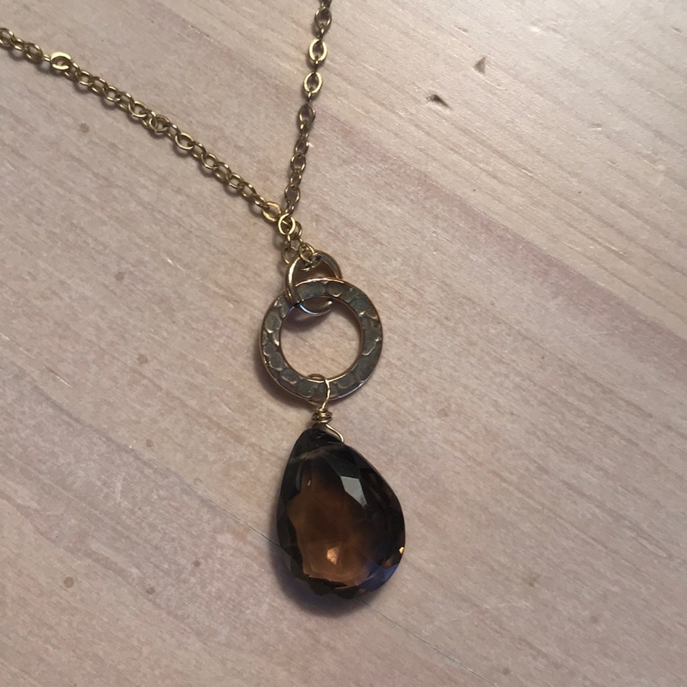 Smokey topaz stone with gold pendant and chain